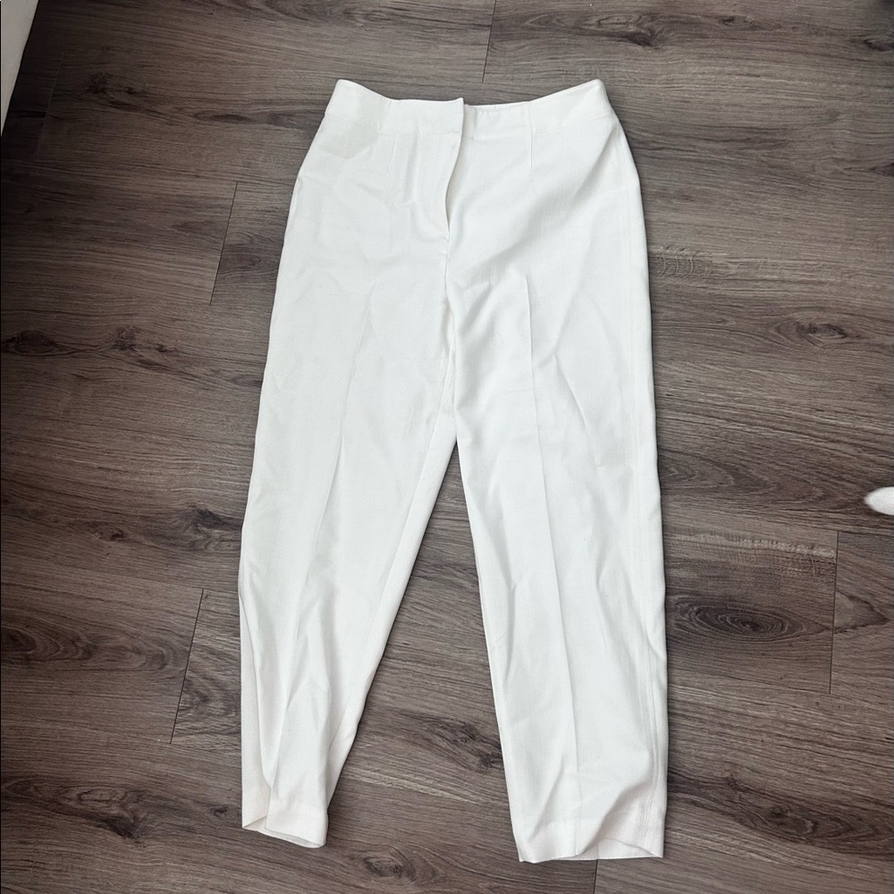 Loft white dress pants size 6.